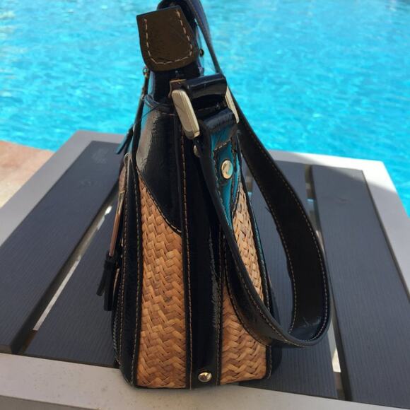 Etienne Wicker Purse HandBag Pocket Zip Shoulder bag Black Patent Leather - Picture 5 of 9